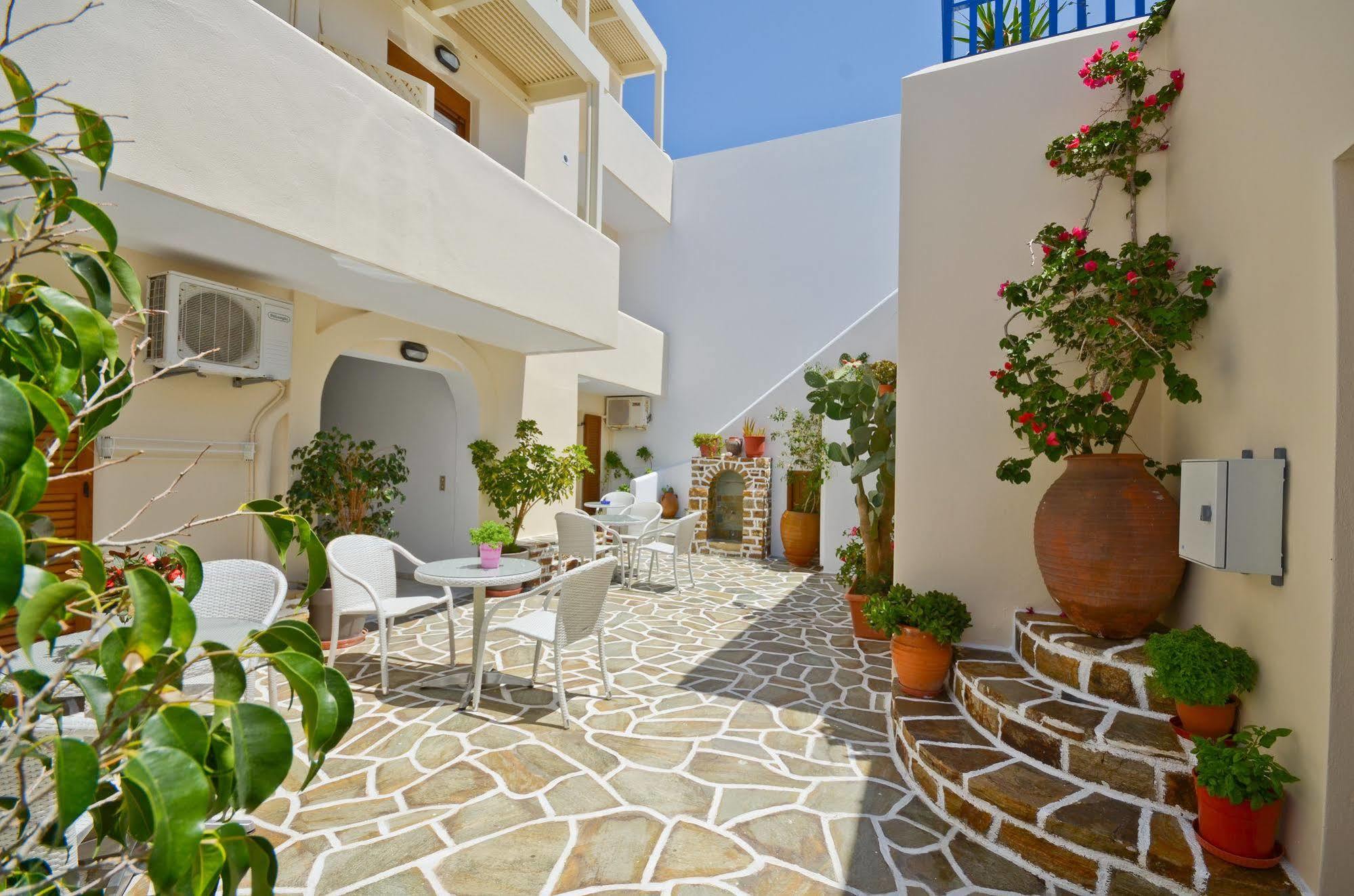Margo Studios Naxos City Exterior photo